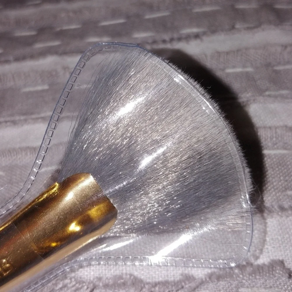 Fan Brush